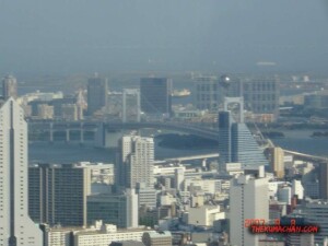 thekumachan_Mori_building_Japan_2007-4