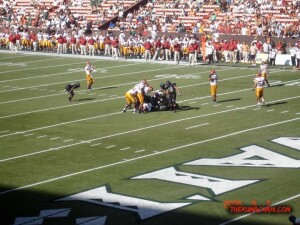 thekumachan_USC-UH_football_game-25