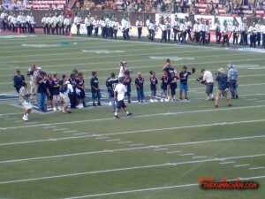 thekumachan_USC-UH_football_game-6