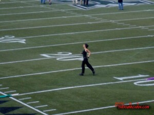 thekumachan_USC-UH_football_game-7