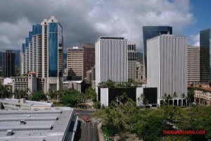 thekumachan_View_North_from_Aloha_tower_5-27-0