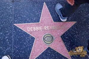 thekumachan_2016_Debbie_Reynolds_star