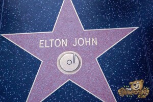 thekumachan_2016_Elton_John_star