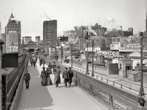 thekumachan_100_year_old_USA_photos-38