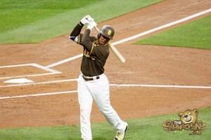 thekumachan_san_diego_padres_game-09